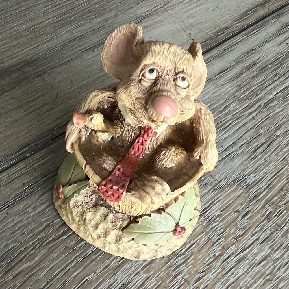 Vintage Frumps Mouse Figurine Bathtub Barrel Duck 1992 “Quincy” D&D Studio USA